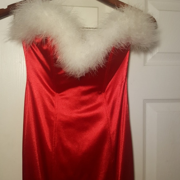 Gorgeous Nom De Plume Christmas Gown! - Picture 2 of 8